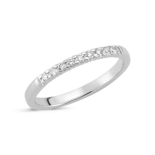 Smuk Nuran Lucca alliancering i 14 kt hvidguld med 9 diamanter på i alt 0,15 ct.